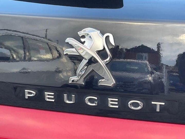 Red Peugeot 3008 1.2 Puretech Allure Eat Euro 6 (s/s) 5dr 2017