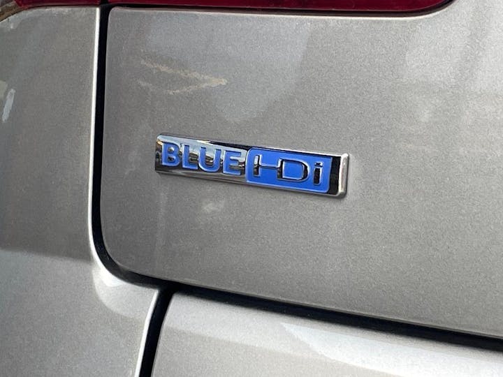 Grey Peugeot 3008 1.6 Bluehdi Active Euro 6 (s/s) 5dr 2015