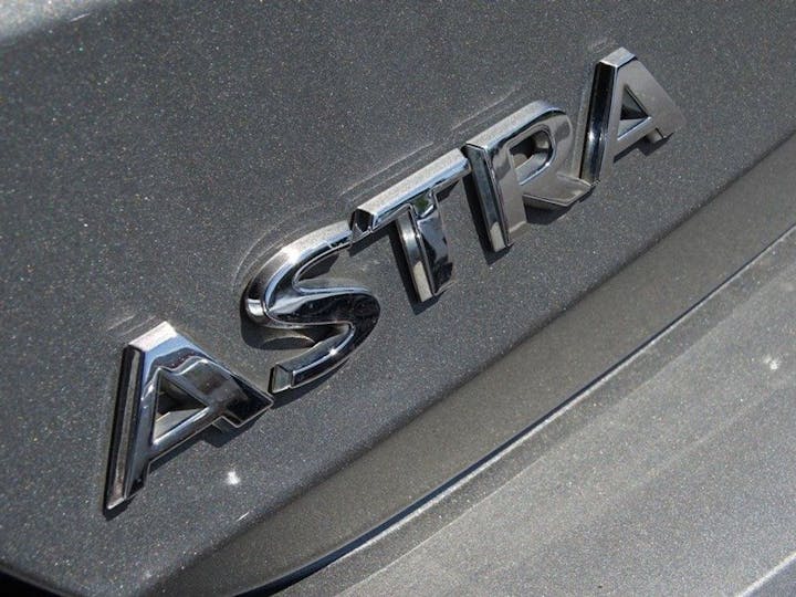 Grey Vauxhall Astra 1.4i Turbo Elite Euro 6 5dr 2017