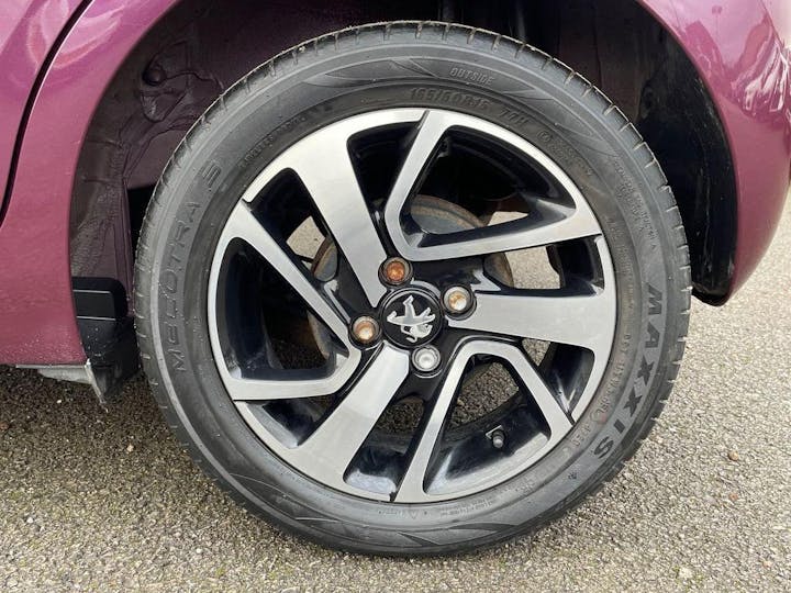 Purple Peugeot 108 1.0 Allure Euro 6 5dr 2018