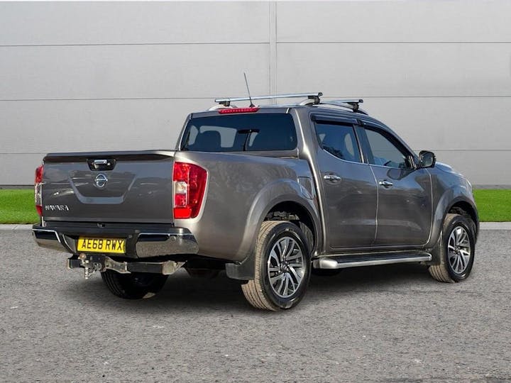 Grey Nissan Navara 2.3 DCi Tekna 4wd Euro 6 (s/s) 4dr 2018