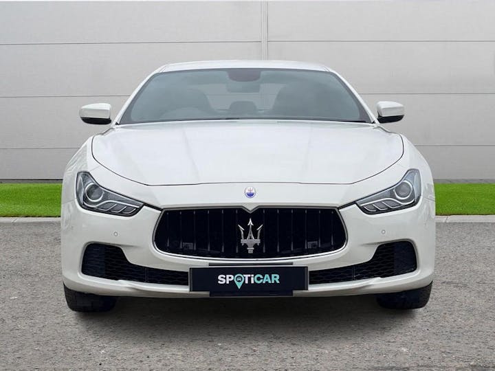 White Maserati Ghibli 3.0d V6 Zf Euro 5 (s/s) 4dr 2017