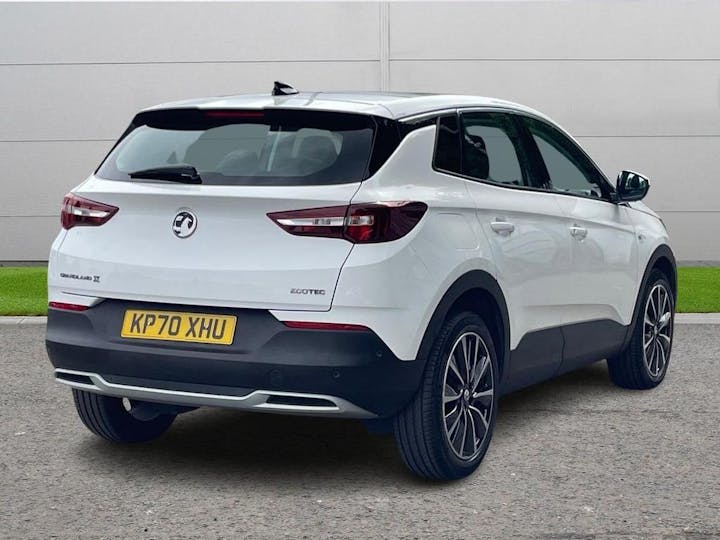 White Vauxhall Grandland X 1.2 Turbo Elite Nav Euro 6 (s/s) 5dr 2021