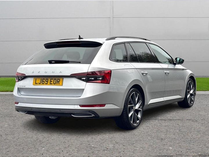 Silver ŠKODA Superb 1.5 TSI Act Sportline Plus DSG Euro 6 (s/s) 5dr 2019