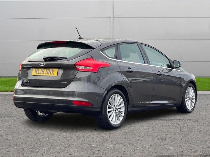 Grey Ford Focus 1.0t Ecoboost Titanium X Euro 6 (s/s) 5dr 2018