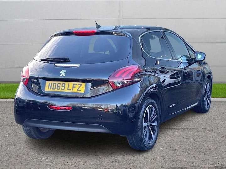 Black Peugeot 208 1.5 Bluehdi Tech Edition Euro 6 (s/s) 5dr 2019