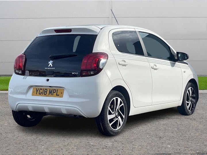White Peugeot 108 1.0 Collection Euro 6 5dr 2018