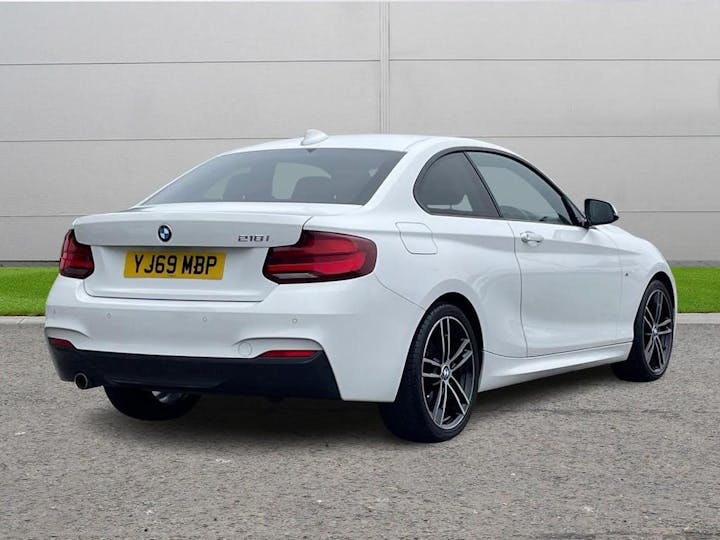 White BMW 2 Series 1.5 218i Gpf M Sport Euro 6 (s/s) 2dr 2020