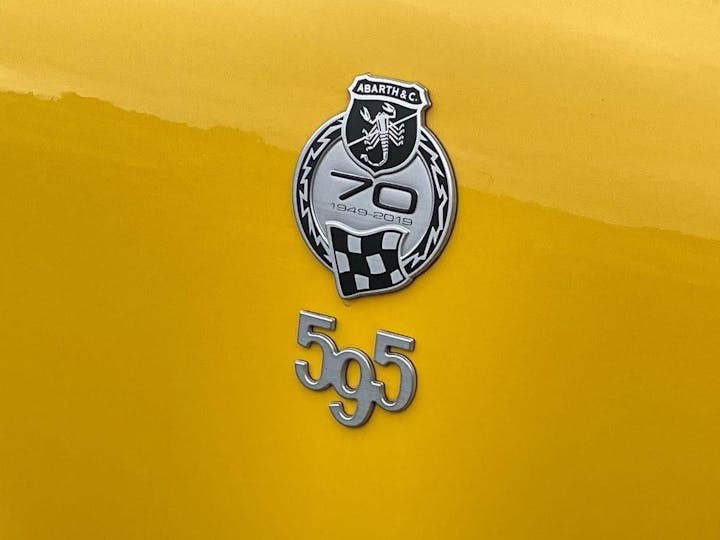 Yellow Abarth 595 1.4 T-jet 70th Euro 6 3dr 2019