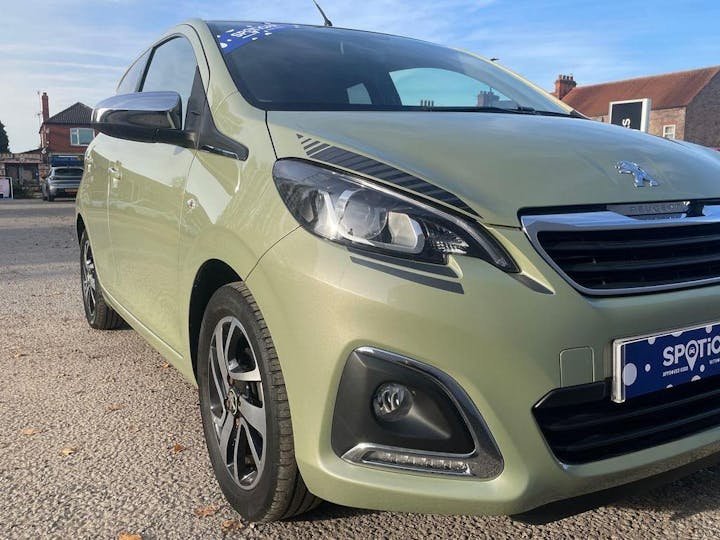 Green Peugeot 108 1.0 Collection Euro 6 (s/s) 5dr 2020