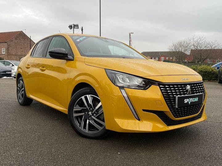 Yellow Peugeot 208 1.2 Puretech Active Premium + Euro 6 (s/s) 5dr 2023