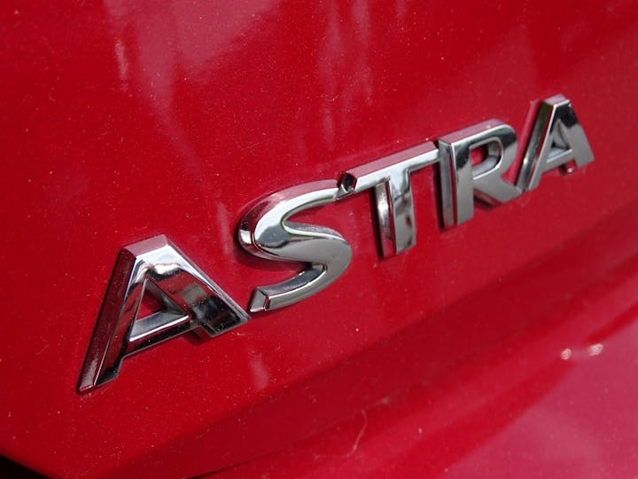 Red Vauxhall Astra 1.5 Turbo D Elite Nav Premium Euro 6 (s/s) 5dr 2020