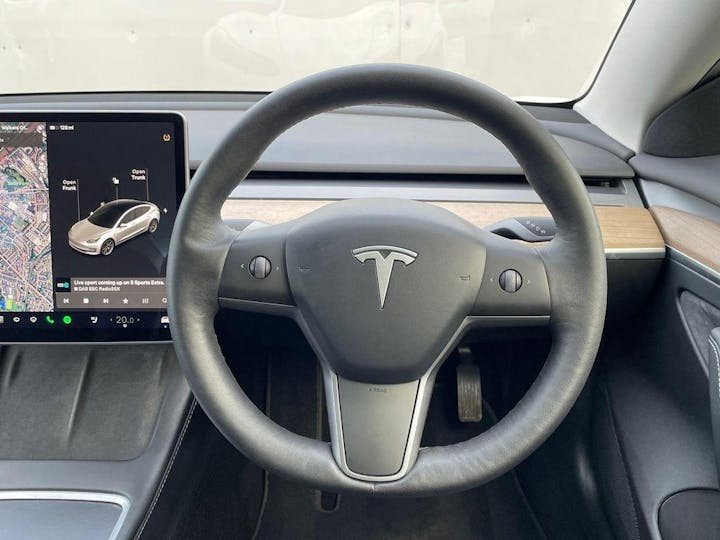 White Tesla Model 3 Standard Range Plus Auto Rwd 4dr 2021