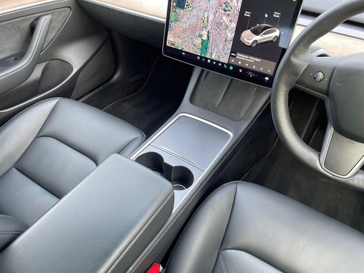 White Tesla Model 3 Standard Range Plus Auto Rwd 4dr 2021