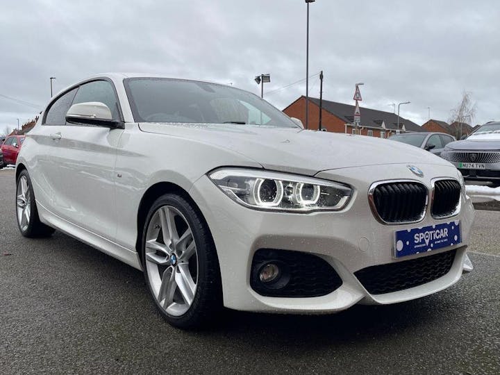 White BMW 1 Series 1.6 118i M Sport Auto Euro 6 (s/s) 3dr 2015