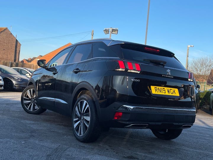 Black Peugeot 3008 1.5 Bluehdi GT Line Premium Euro 6 (s/s) 5dr 2019