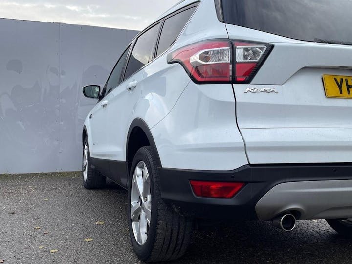 White Ford Kuga 1.5t Ecoboost Titanium X Auto Awd Euro 6 (s/s) 5dr 2018