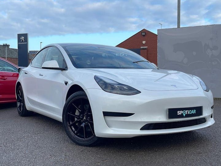 White Tesla Model 3 Standard Range Plus Auto Rwd 4dr 2021