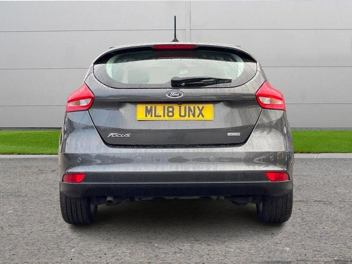 Grey Ford Focus 1.0t Ecoboost Titanium X Euro 6 (s/s) 5dr 2018