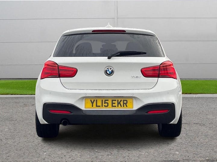 White BMW 1 Series 1.6 118i M Sport Auto Euro 6 (s/s) 3dr 2015