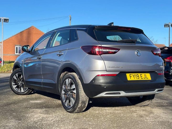 Grey Vauxhall Grandland X 1.2 Turbo Sport Nav Euro 6 (s/s) 5dr 2019