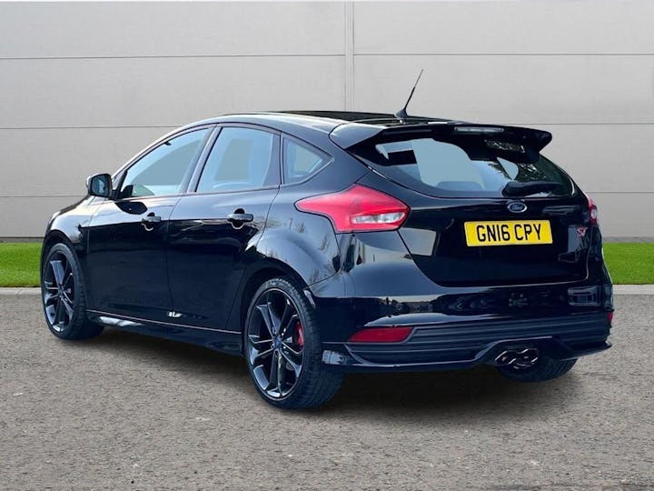 Black Ford Focus 2.0t Ecoboost ST-3 Euro 6 (s/s) 5dr 2016