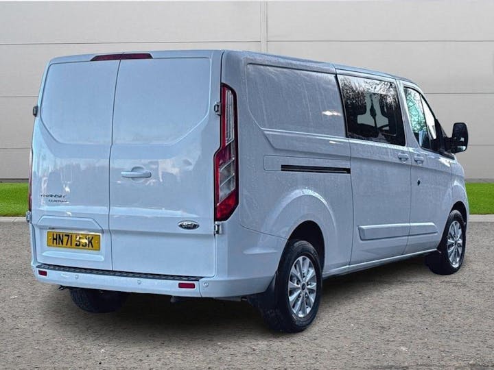 White Ford Transit Custom 2.0 320 Ecoblue Limited Crew Van L2 H1 Euro 6 (s/s) 5dr (6 Seat) 2021