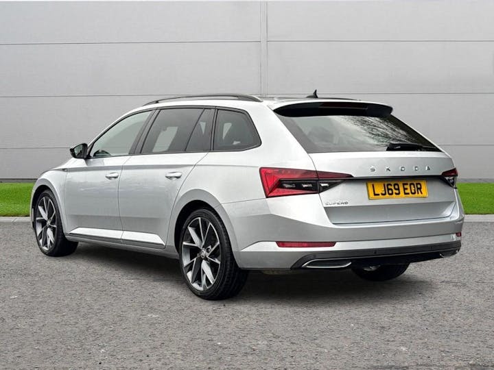 Silver ŠKODA Superb 1.5 TSI Act Sportline Plus DSG Euro 6 (s/s) 5dr 2019