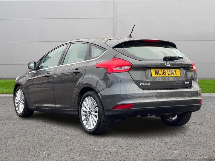 Grey Ford Focus 1.0t Ecoboost Titanium X Euro 6 (s/s) 5dr 2018