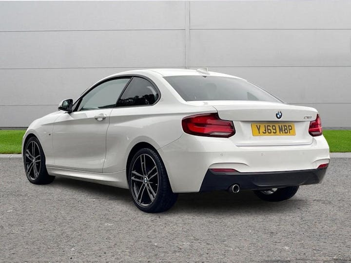 White BMW 2 Series 1.5 218i Gpf M Sport Euro 6 (s/s) 2dr 2020