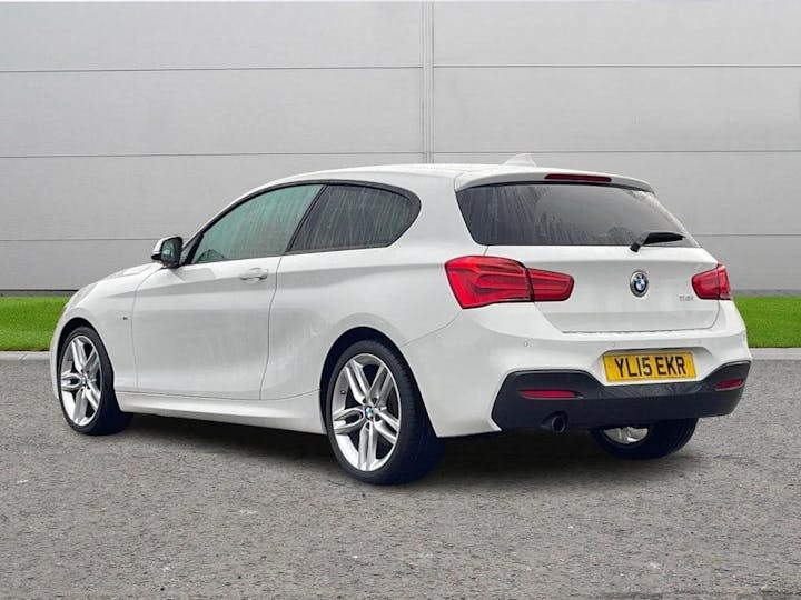 White BMW 1 Series 1.6 118i M Sport Auto Euro 6 (s/s) 3dr 2015