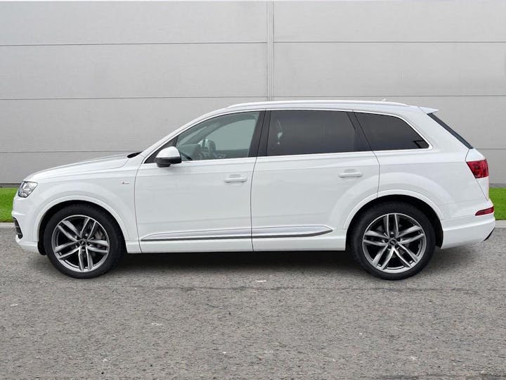 White Audi Q7 3.0 TDI V6 50 S Line Tiptronic Quattro Euro 6 (s/s) 5dr 2019