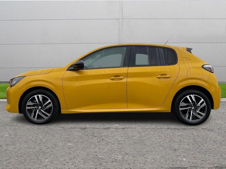 Yellow Peugeot 208 1.2 Puretech Active Premium + Euro 6 (s/s) 5dr 2023