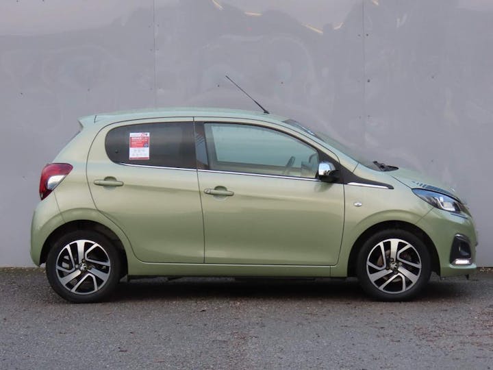 Green Peugeot 108 1.0 Collection Euro 6 (s/s) 5dr 2020