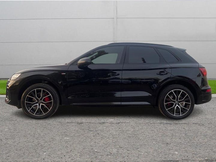 Black Audi Q5 2.0 TDI 40 Edition 1 S Tronic Quattro Euro 6 (s/s) 5dr 2021