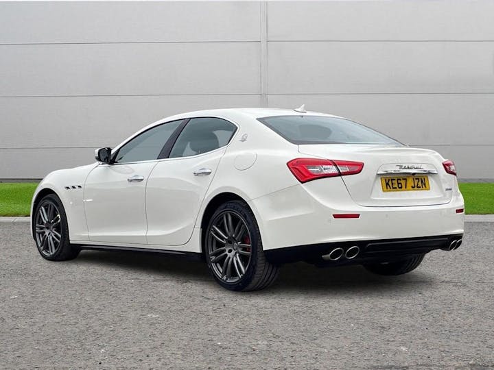 White Maserati Ghibli 3.0d V6 Zf Euro 5 (s/s) 4dr 2017