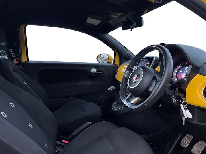 Yellow Abarth 595 1.4 T-jet 70th Euro 6 3dr 2019